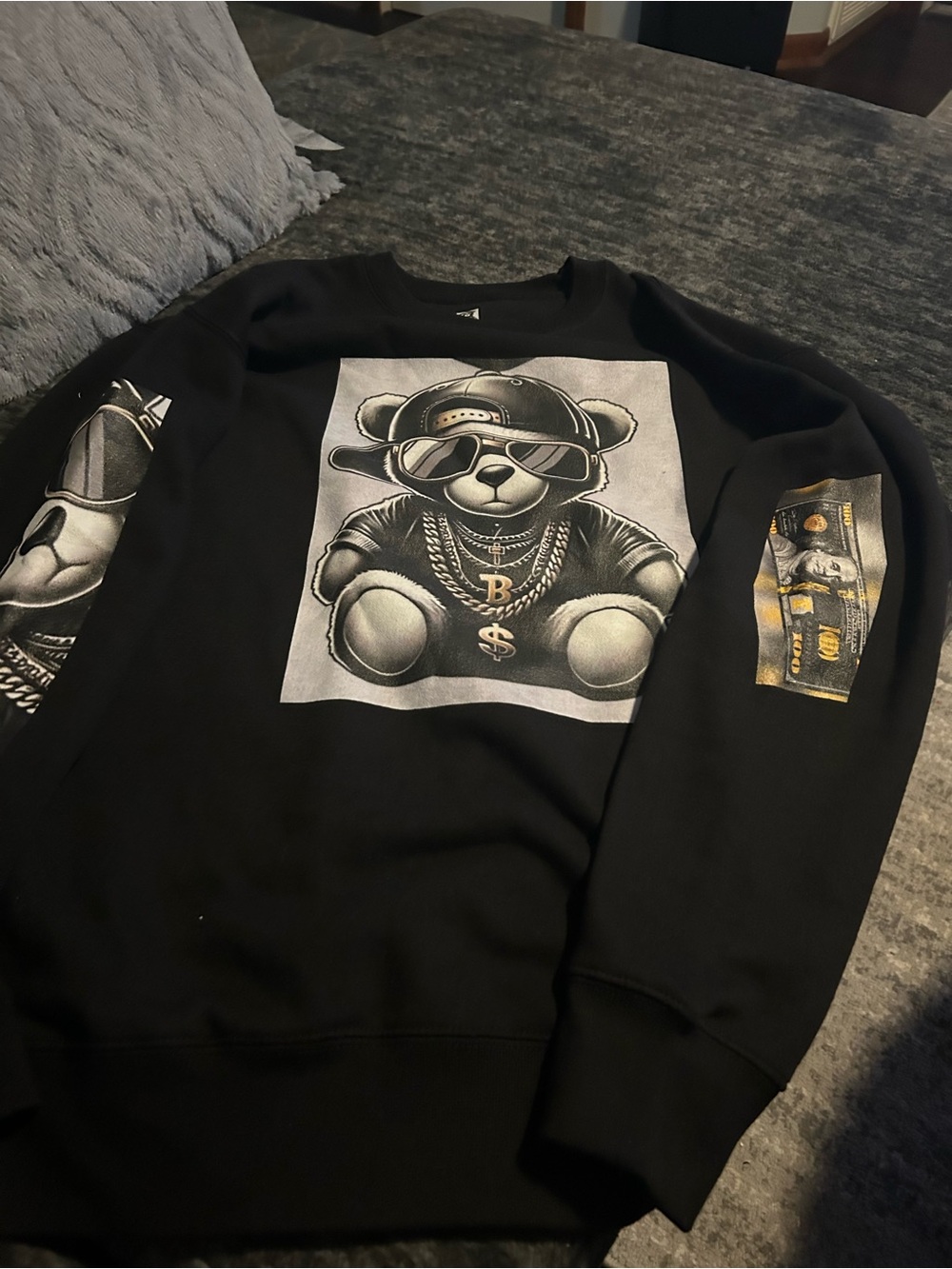 Men's Black Graphic Teddy Bear Crewneck Sweatshirt.